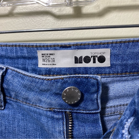 TOPSHOP Women's Moto Mid-rise Medium Wash Distressed Whiskered Jeans, Size 26 - Picture 5 of 12